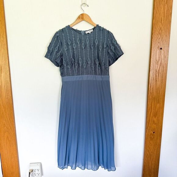 Ivy City Co Mommy and Me Mini Misty Blue Island Textured Pleated Short-sleeve Mi - Picture 2 of 13